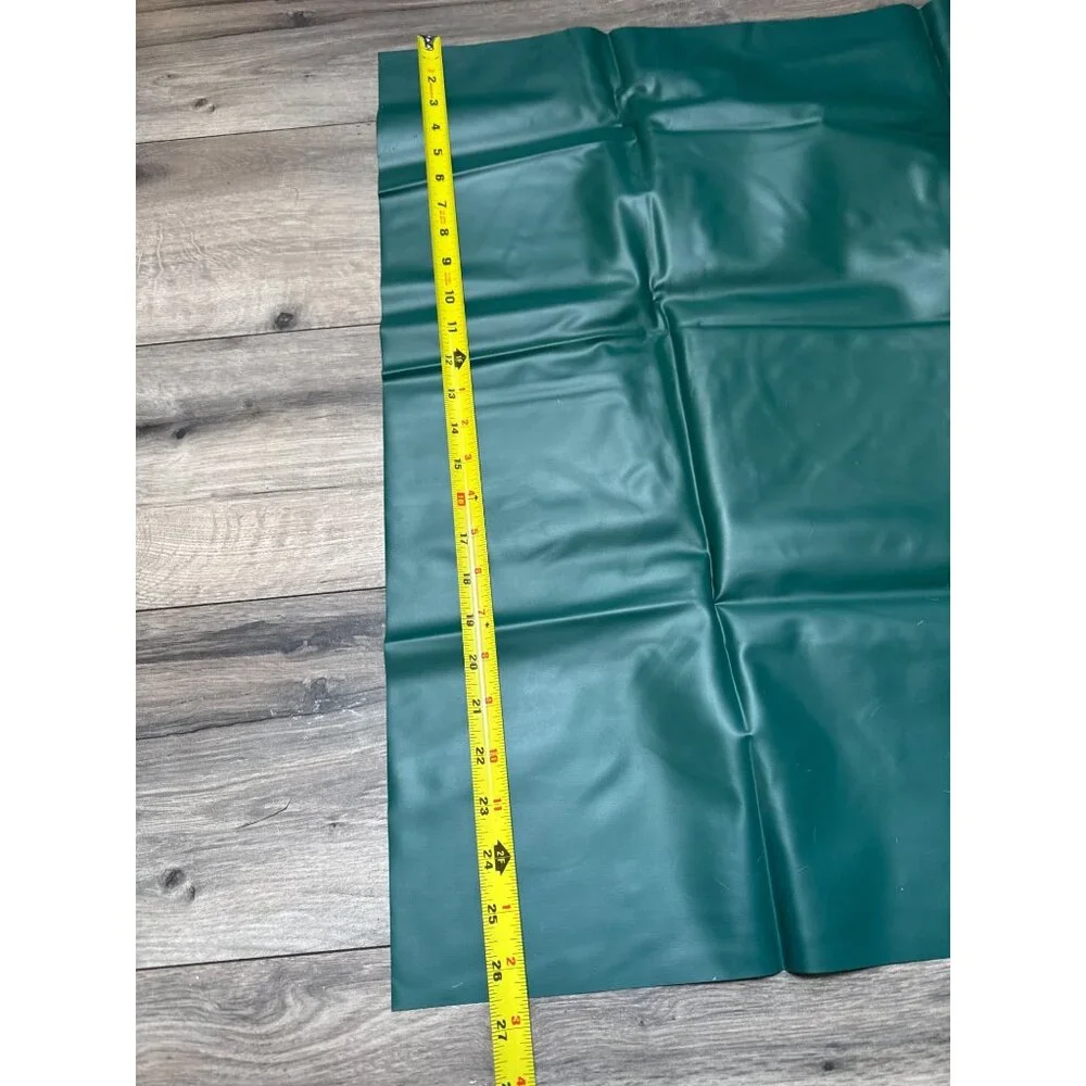 Tripoley Game Mat ONLY By Cadaco-Ellis 26" X 26" Vinyl Green & Red - Picture 6 of 6